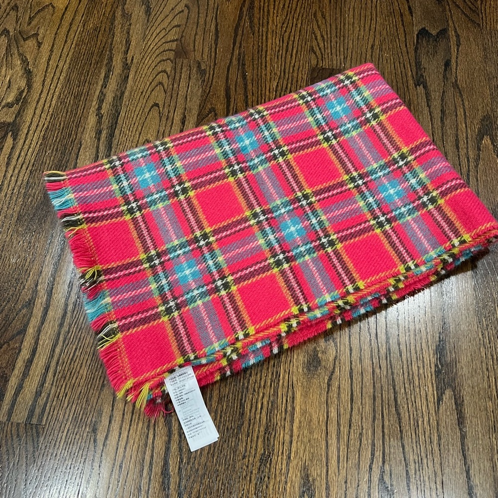Like New Hollister Pink Plaid Blanket Scarf